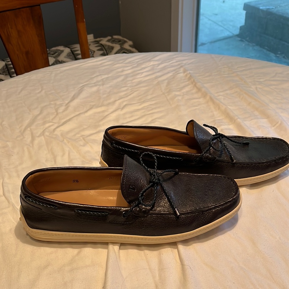 Tod’s Slip on Loafers